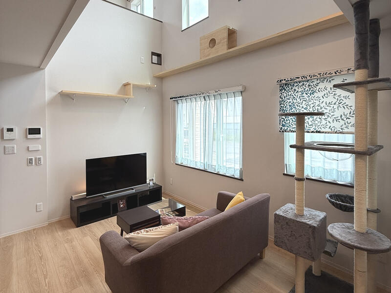 太陽光+蓄電池で災害に強い 中2階のある家