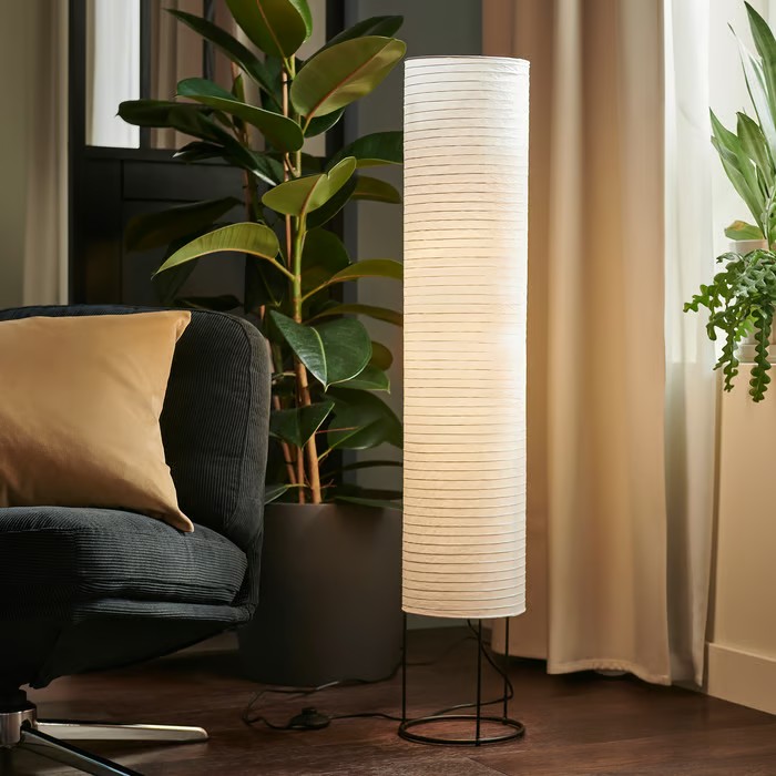 strandad-floor-lamp-white-black__1467048_pe995616_s5.jpg